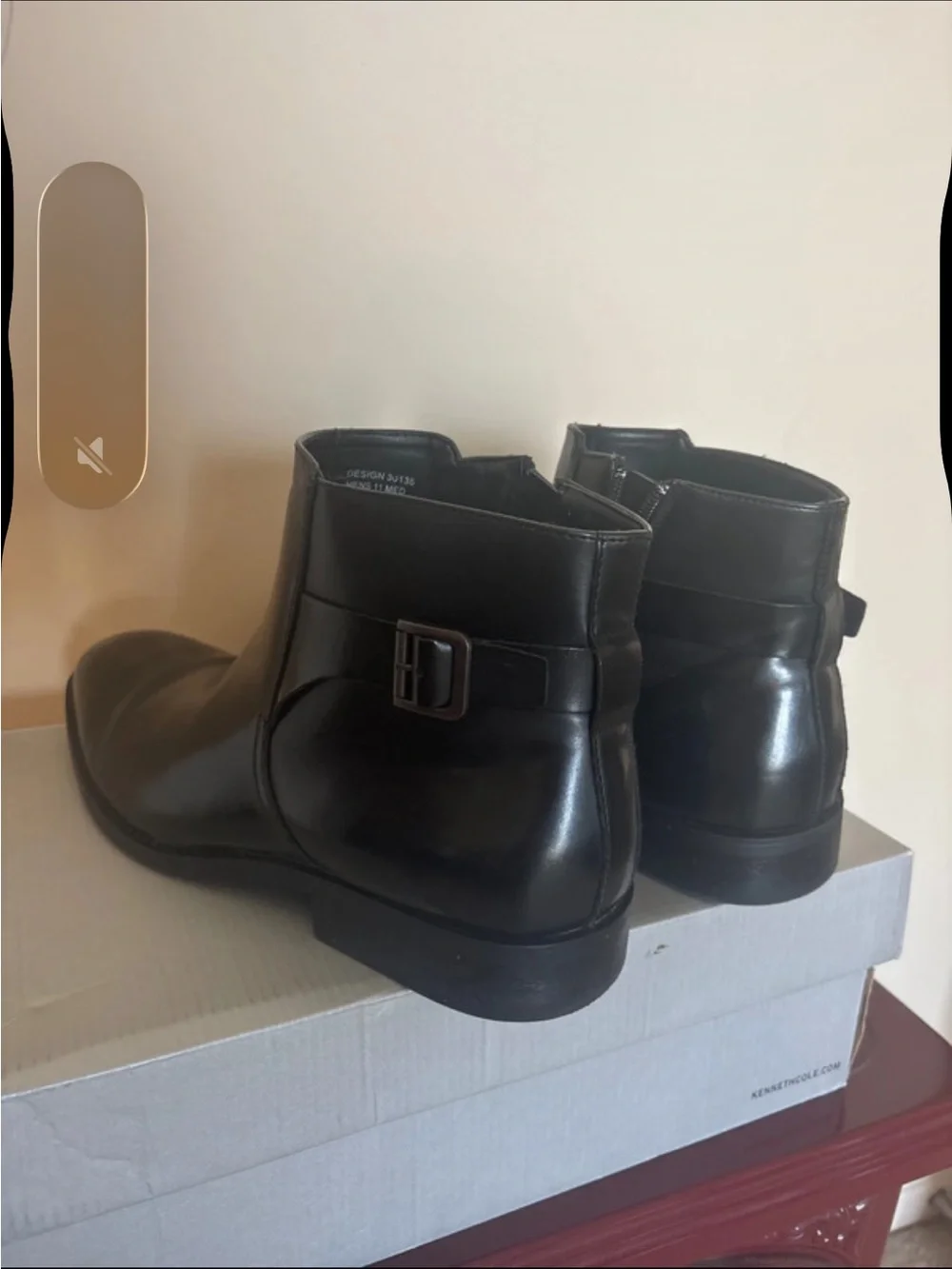 Kenneth Cole polished black